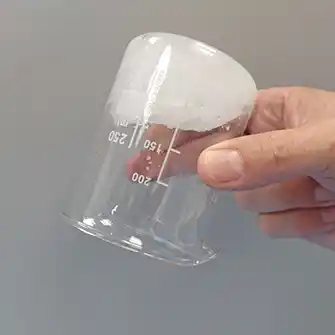 LiquiDry Flüssigkeitsabsorber Anwendung in Gel umgewandelt